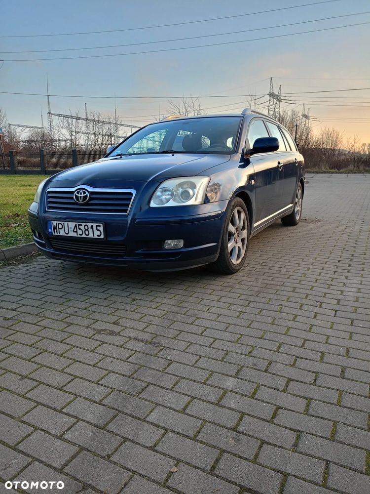 Toyota Avensis 2.0 VVT-i Team - 1