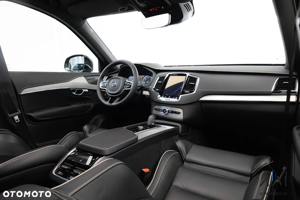 Volvo XC 90 B5 D AWD Ultimate Dark - 17