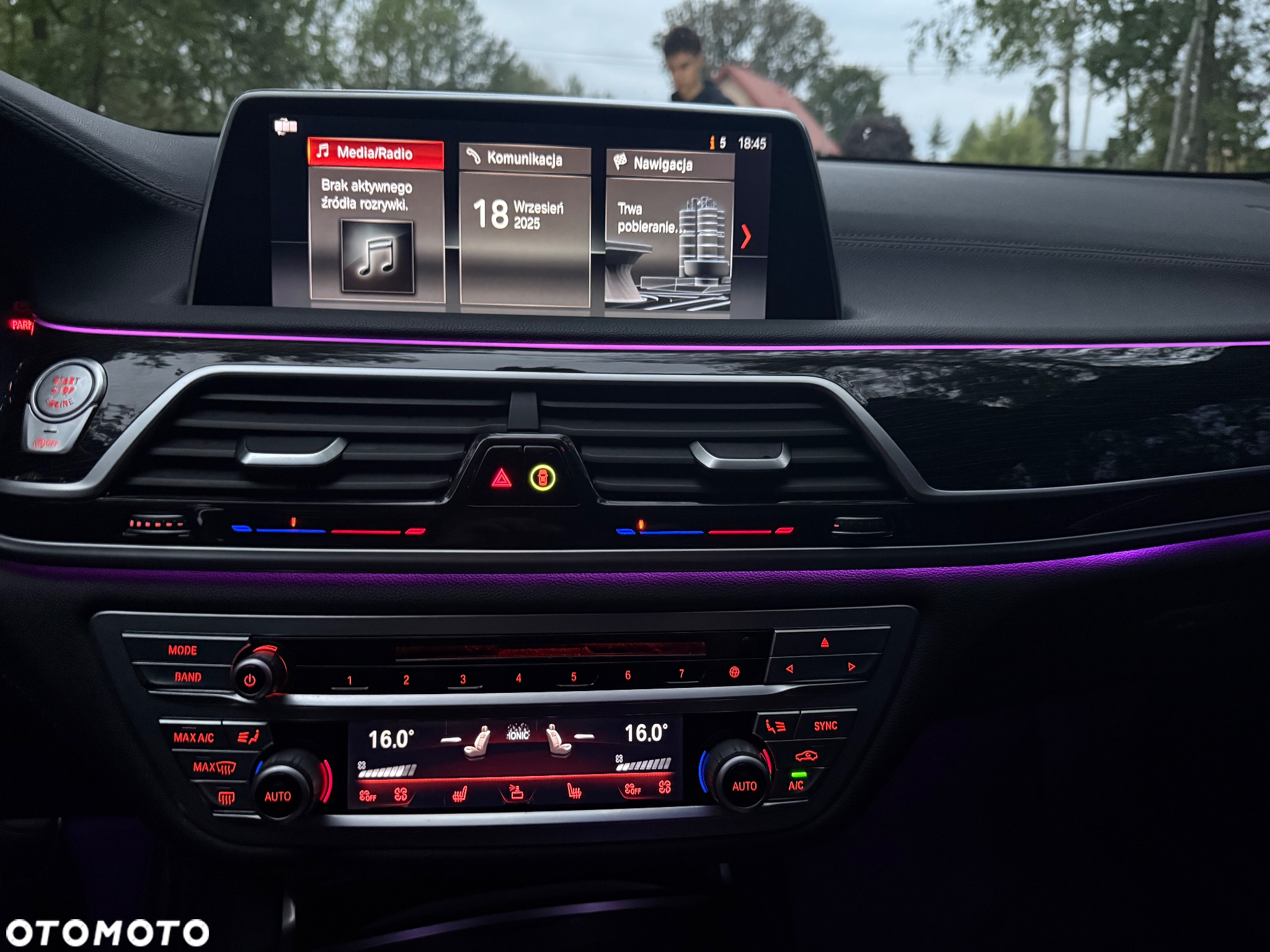 BMW Seria 7 740Li - 27