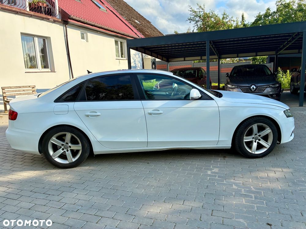 Audi A4 Limousine - 7