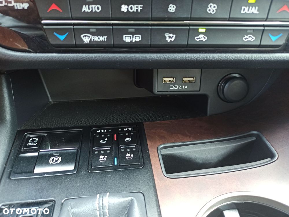 Lexus RX - 23