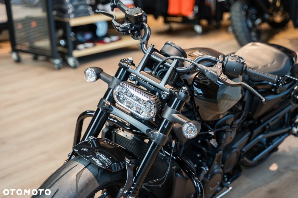 Harley-Davidson Sportster - 8