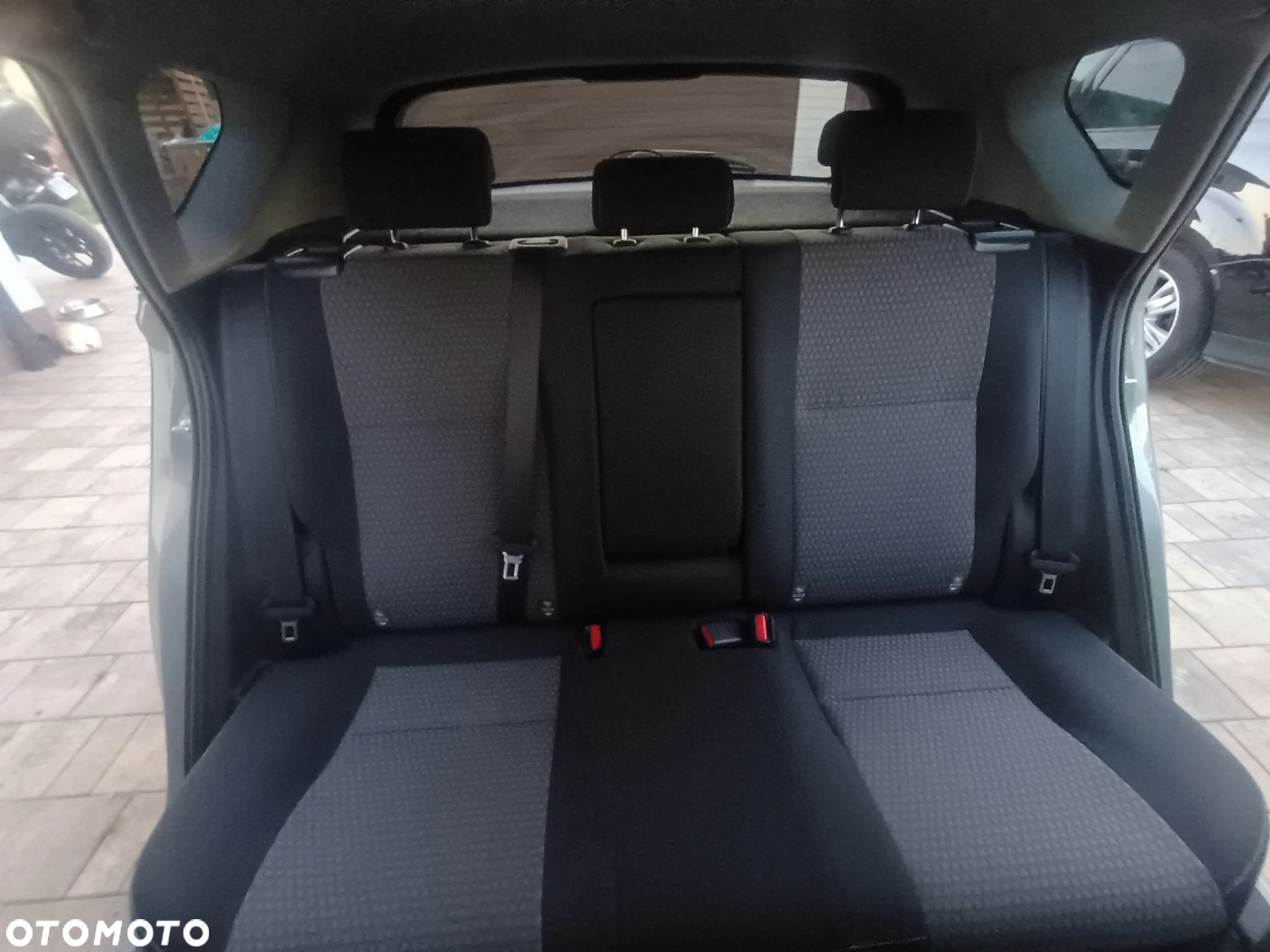 Toyota Auris 1.8 VVT-i Hybrid Automatik Executive - 24
