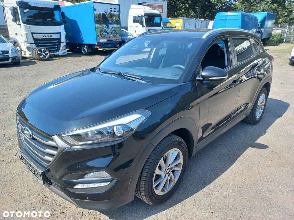 Hyundai Tucson blue 1.7 CRDi 2WD Style