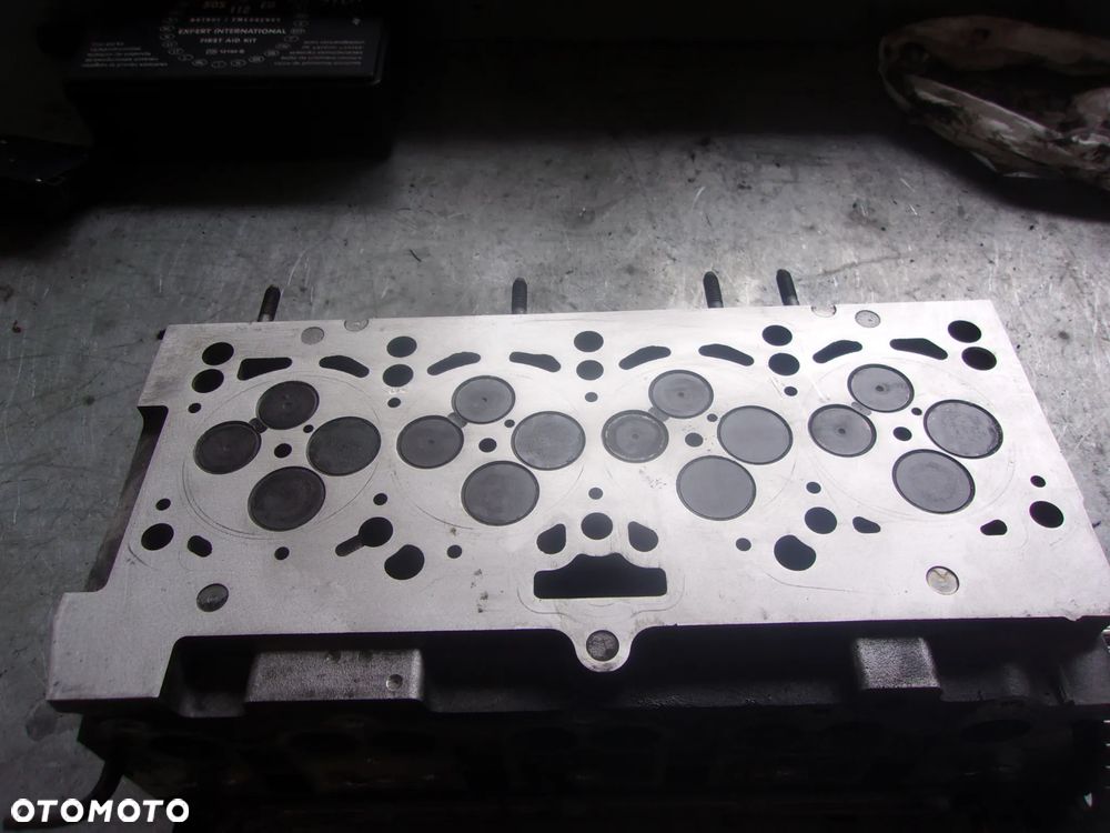 Głowica silnika 2.0 16V 03G103373A TOURAN VW