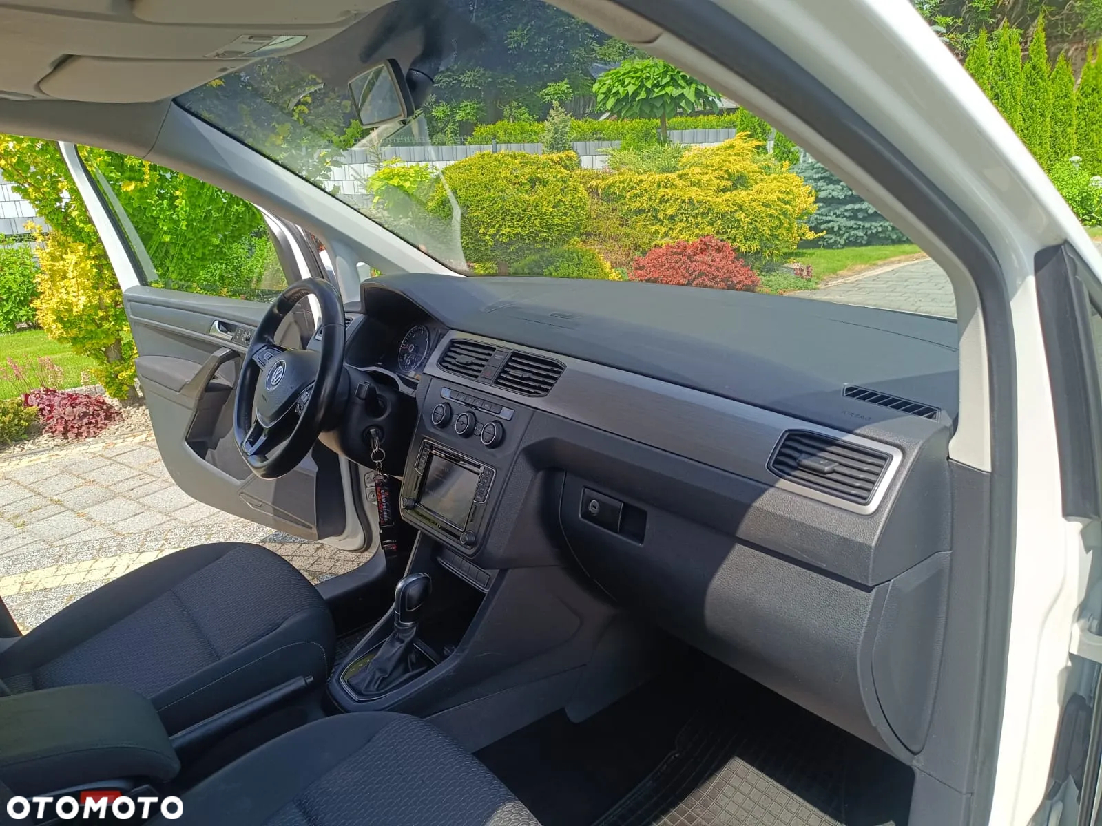 Volkswagen Caddy 2.0 TDI Trendline DSG - 3