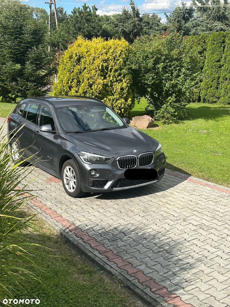 BMW X1 sDrive18d - 13