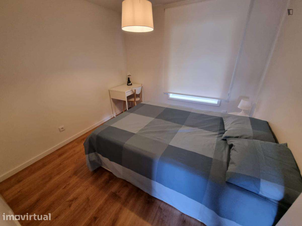 Quarto - localizado em Senhora da Hora Porto - Grande imagem: 4/20