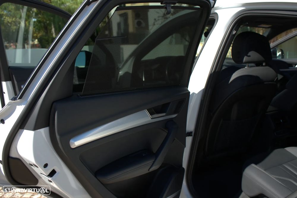 Audi Q5 Sportback - 16