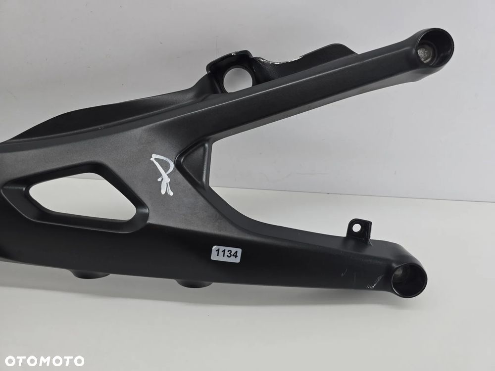 STELAZ TYL ZADUPEK RAMA SUBRAME   HONDA CB 1000R  SC80 - 2