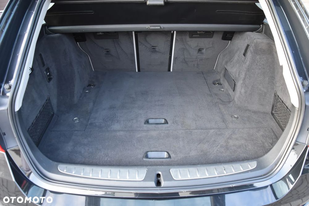 BMW Seria 3 320d Sport Line - 39