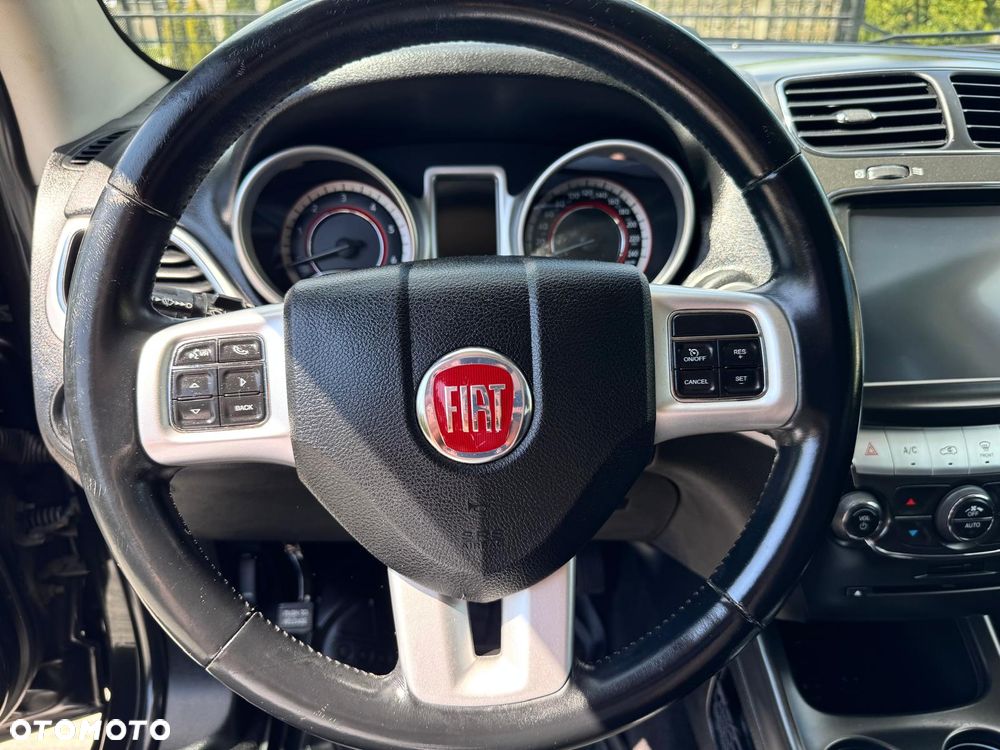 Fiat Freemont 2.0 Multijet 16V DPF Automatik Allrad Black Code - 28