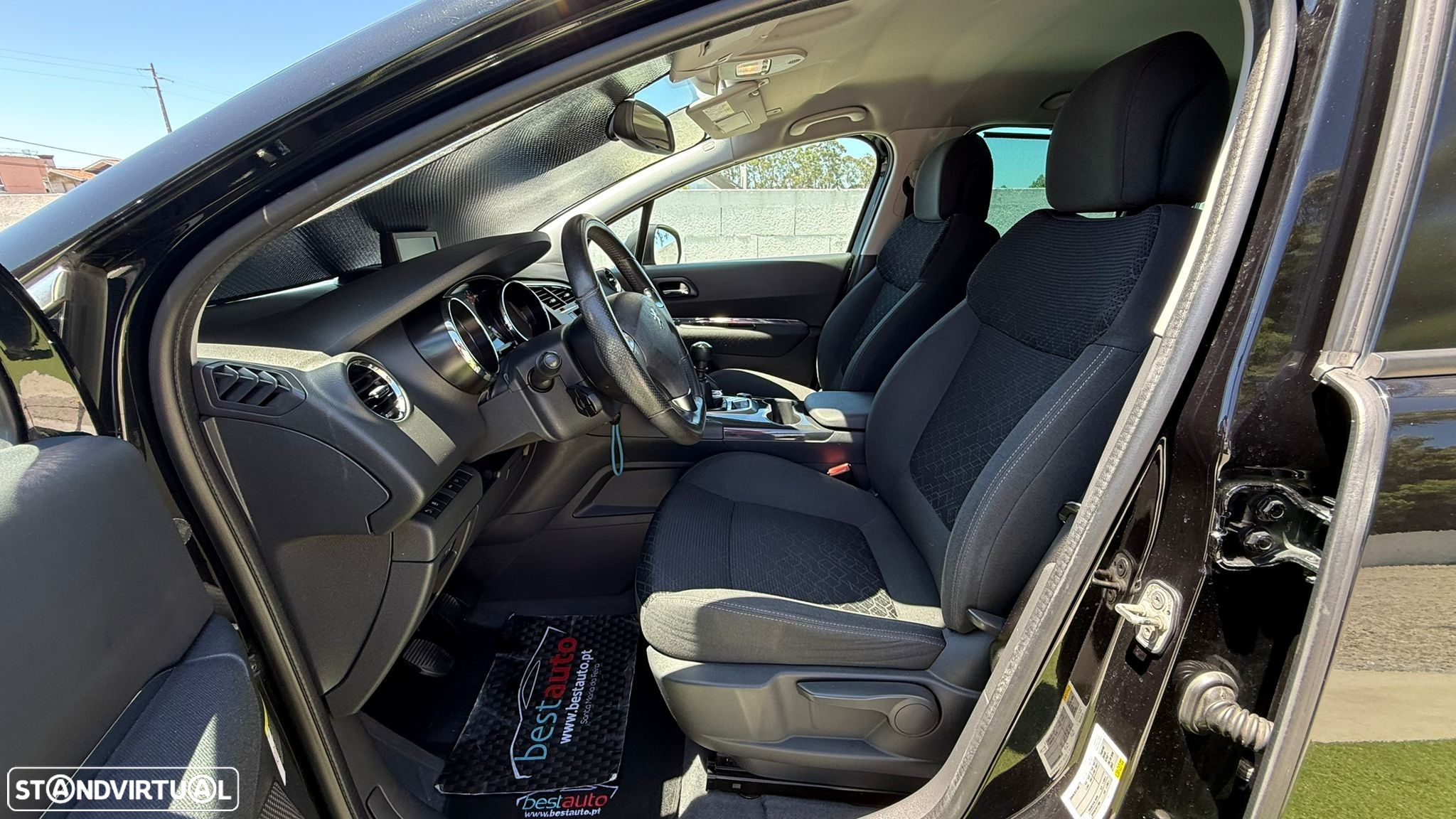 Peugeot 3008 1.6 BlueHDi Style - 16