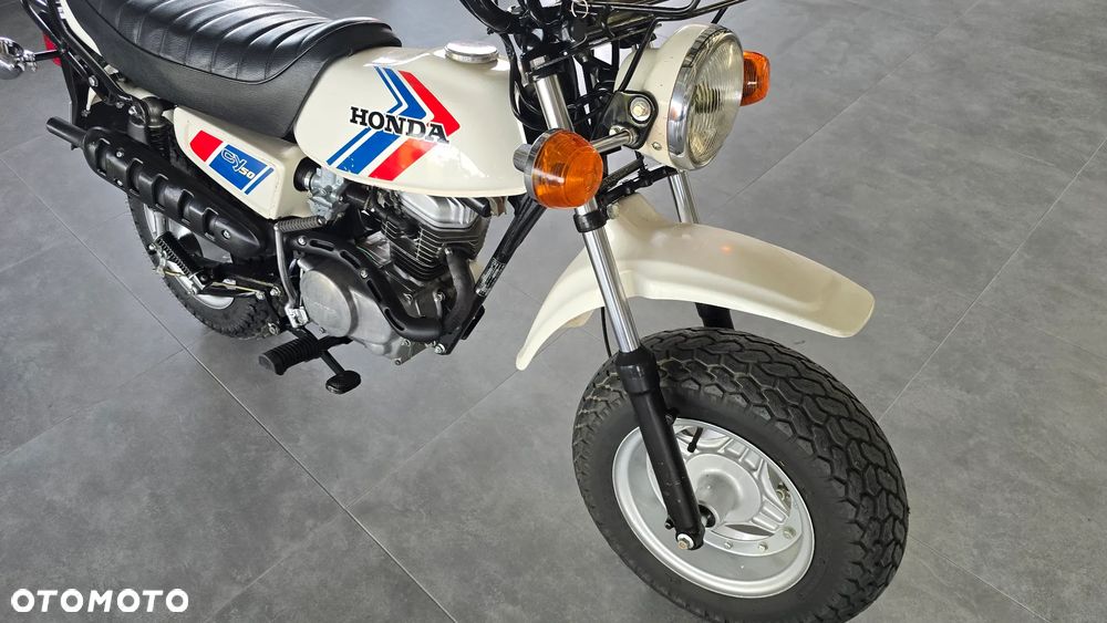 Honda C - 27