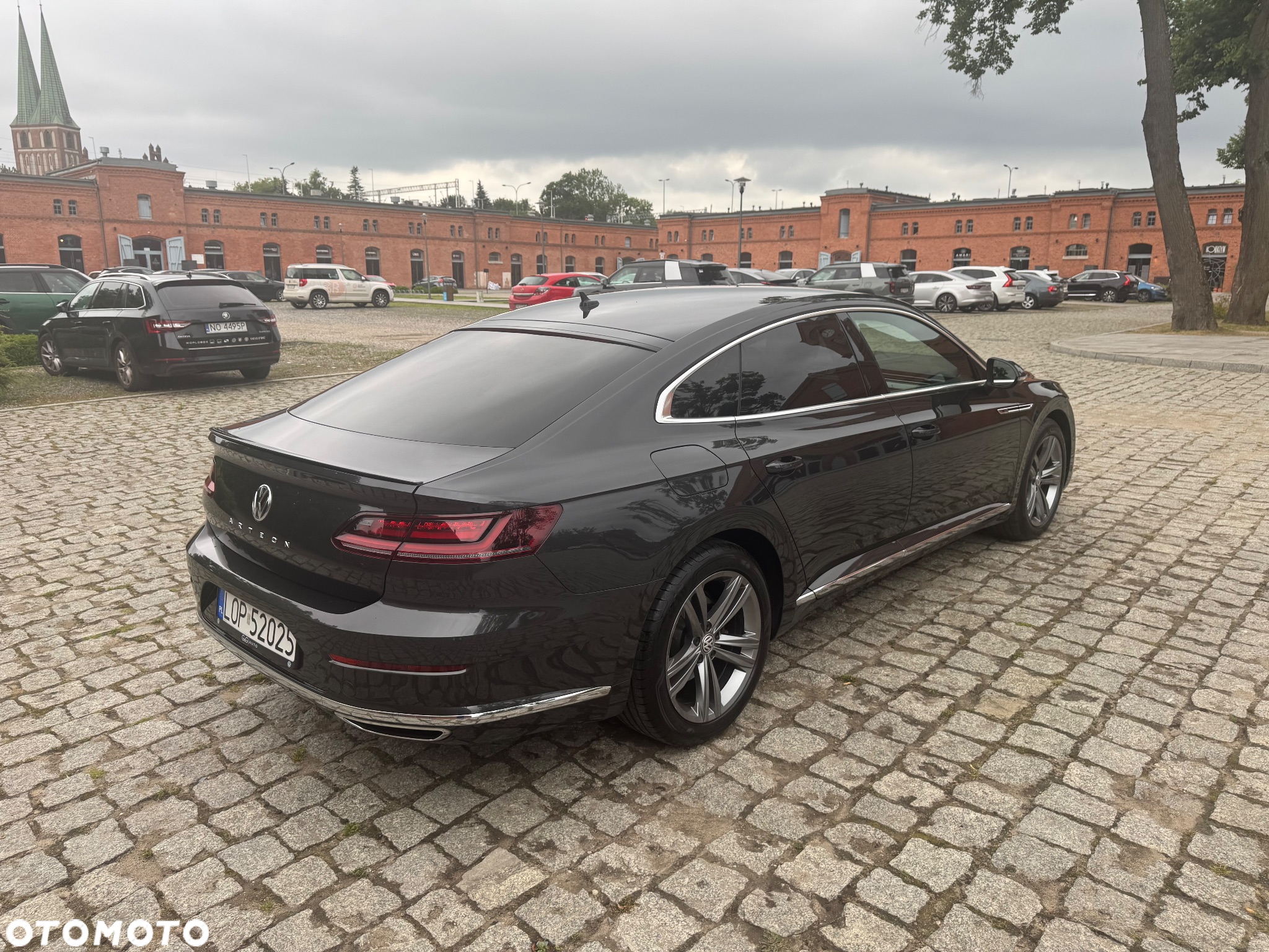 Volkswagen Arteon 2.0 TDI SCR R-Line DSG - 3