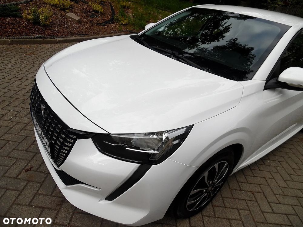 Peugeot 208 - 5