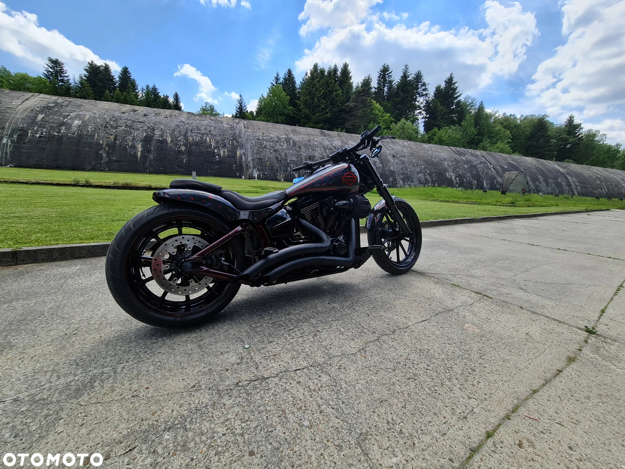 Harley-Davidson FXSB Breakout - 14