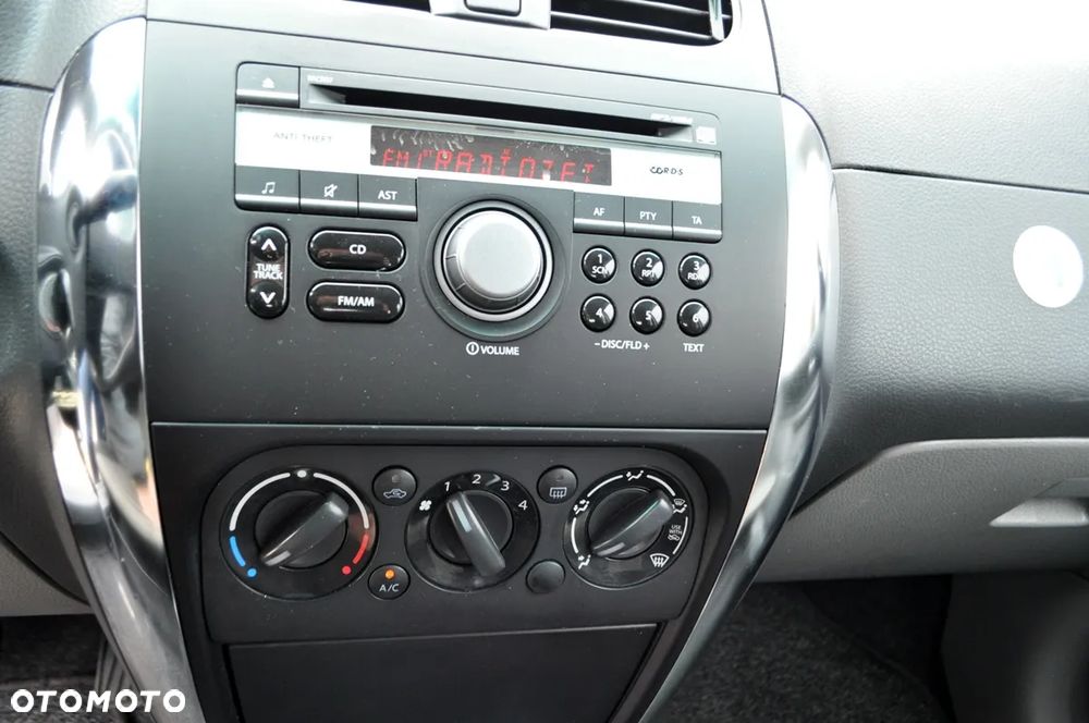 Suzuki SX4 2.0 DDiS 4x2 Style - 27