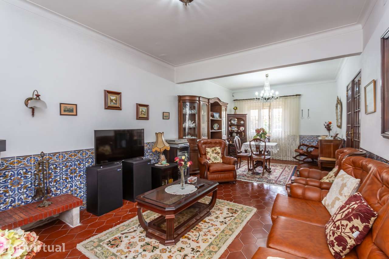Maravilhosa Moradia com 5 Quartos em Localização Privilegiada - Grande imagem: 3/47