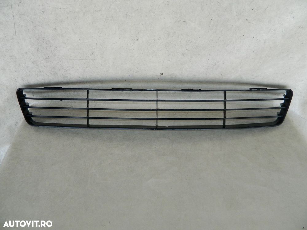 Grila intre proiectoare, Ford Fiesta, 2005, 2006, 2007, 2007, 2008,, 2S61-A018A58-A - 2