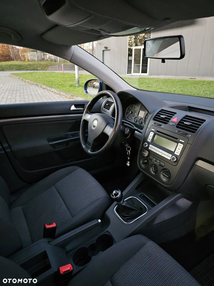 Volkswagen Jetta - 10