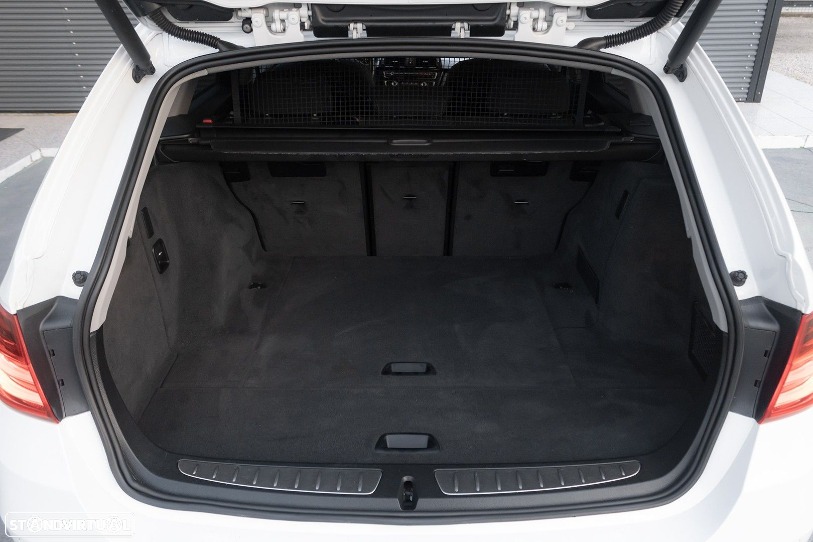 BMW 318 d Touring Auto Line Sport - 22