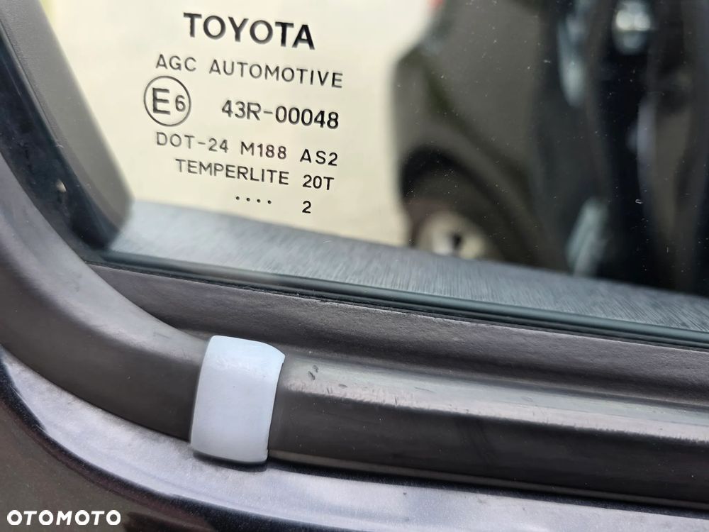 Toyota Yaris 1.0 Premium - 21