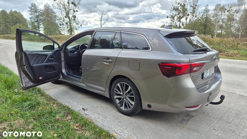 Toyota Avensis 1.8 Prestige - 12