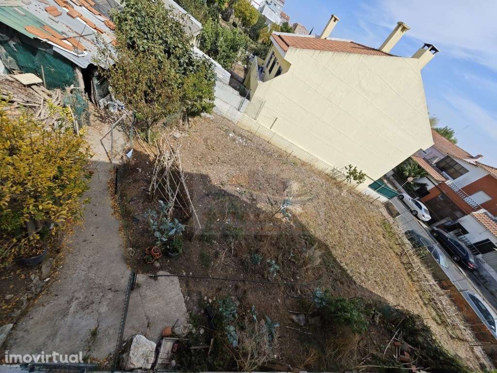 Terreno para construção nos Moinhos da Funcheira - Amadora - Grande imagem: 3/3
