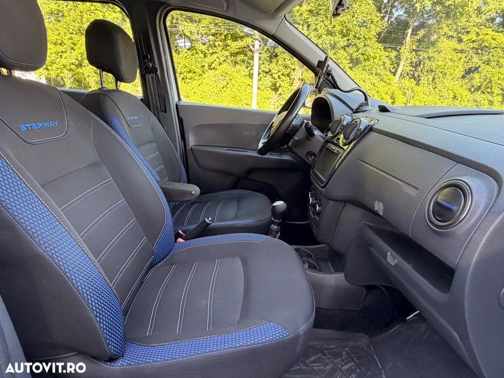 Dacia Lodgy 1.5 dCi Stepway - 8