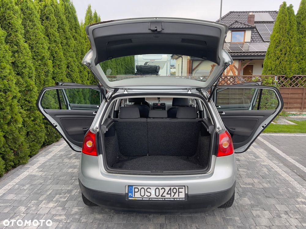 Volkswagen Golf - 6