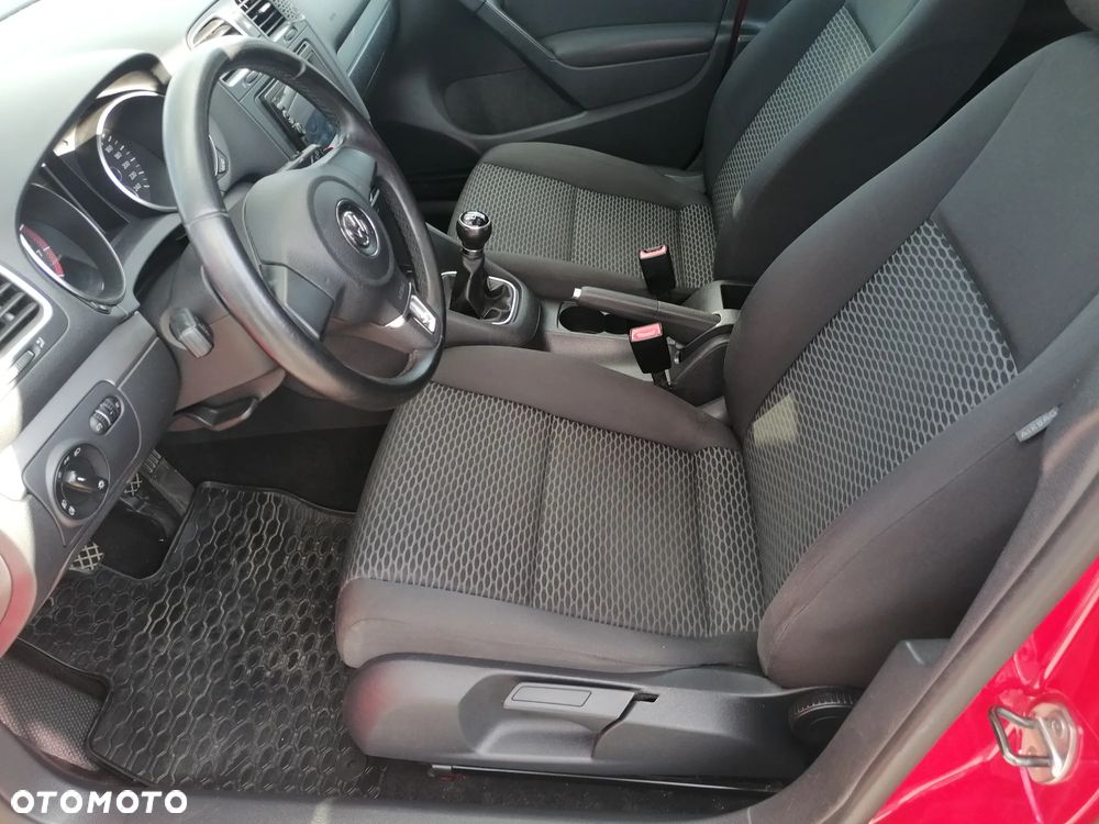 Volkswagen Golf 1.6 Team - 11