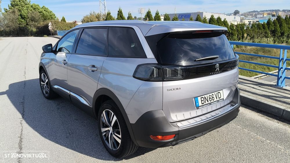 Peugeot 5008 - 4