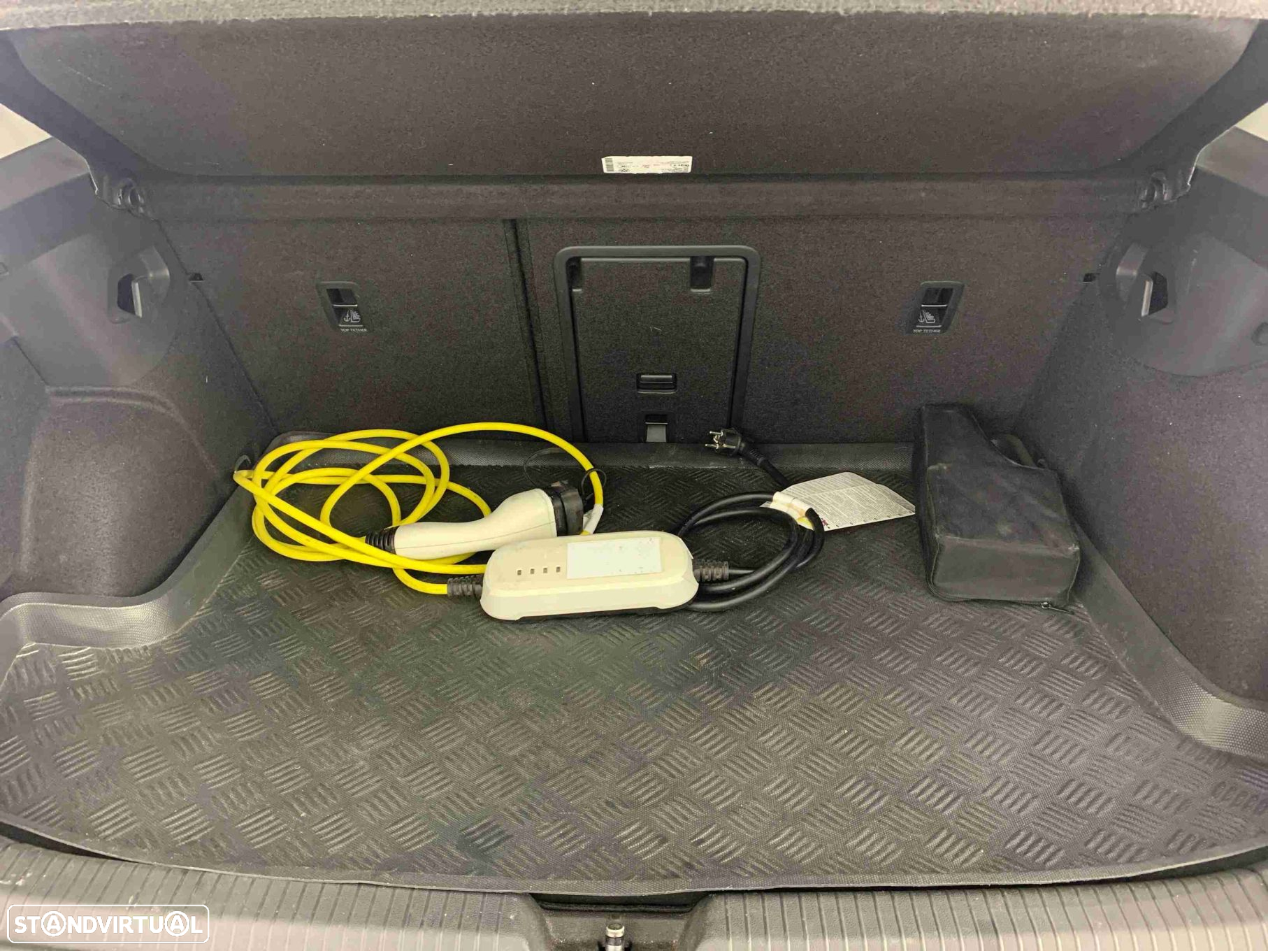 VW Golf 1.4 TSI e-Hybrid DSG - 14