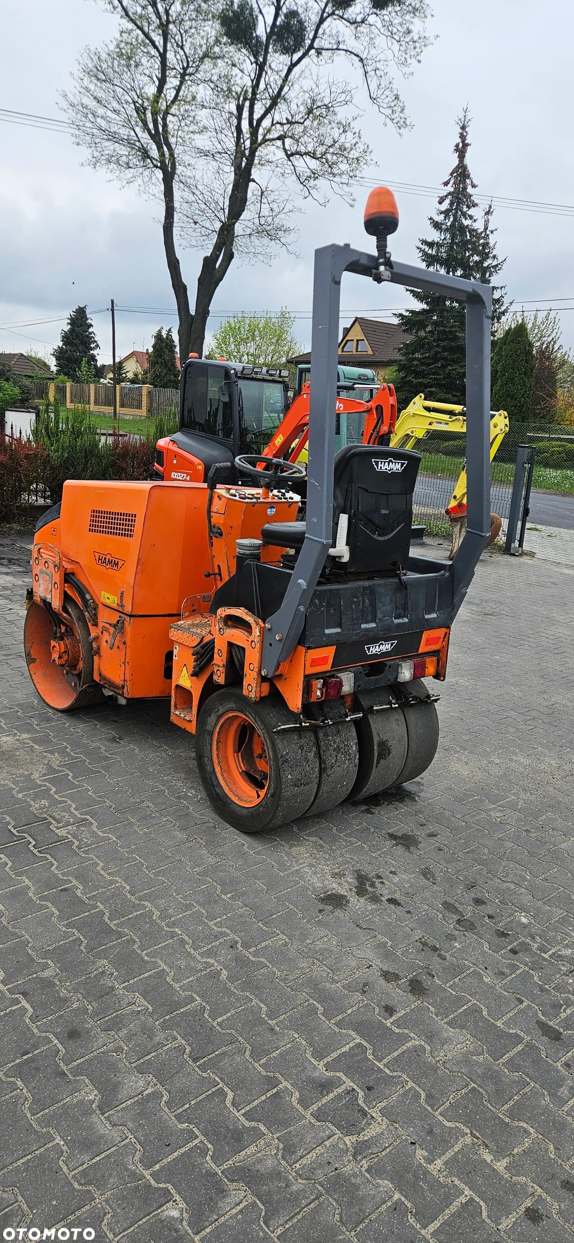 Hamm HD 10K waga 2400kg guma stal - 3