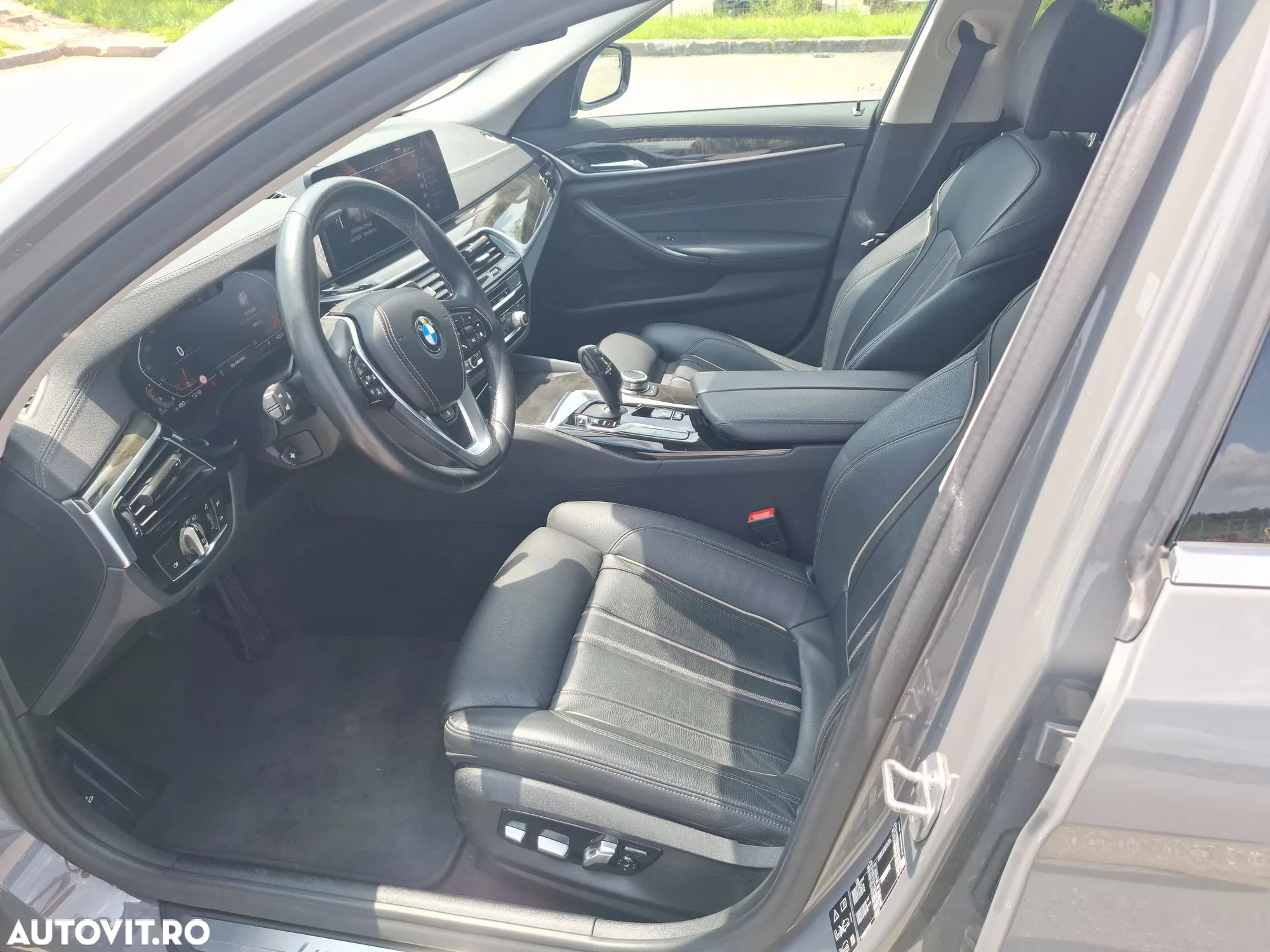 BMW Seria 5 530d xDrive AT MHEV - 9