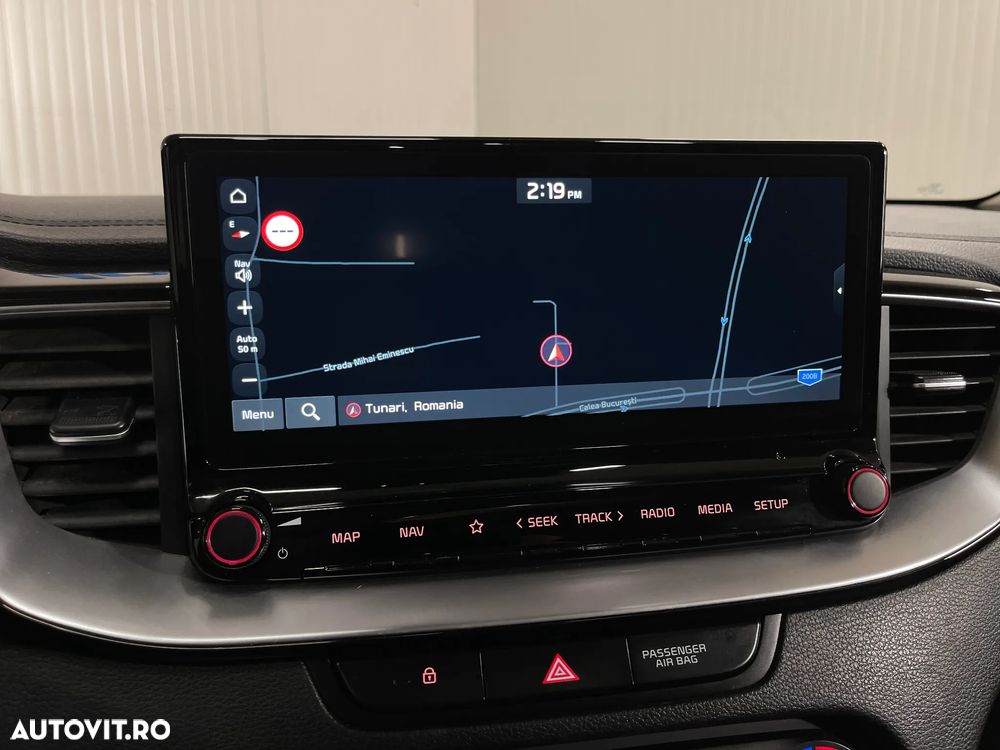 Kia XCeed 1.6 GDI 6DCT PHEV Vision - 8