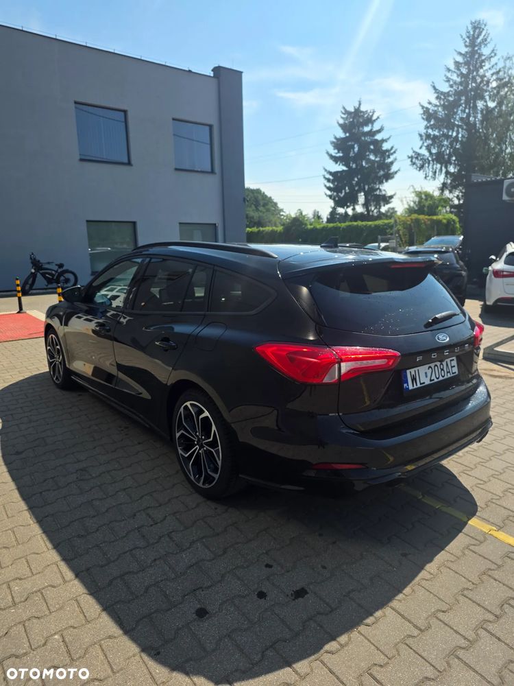 Ford Focus 1.0 EcoBoost ST-Line X - 4