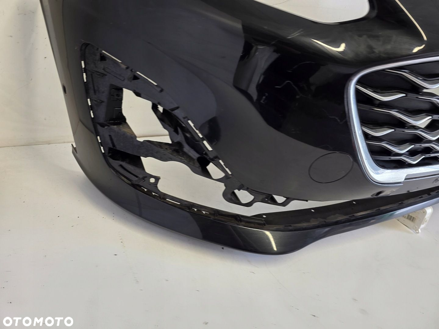 Zderzak przód FORD Kuga mk3 VIGNALE 19-23 ŁADNY - GRILL - 4