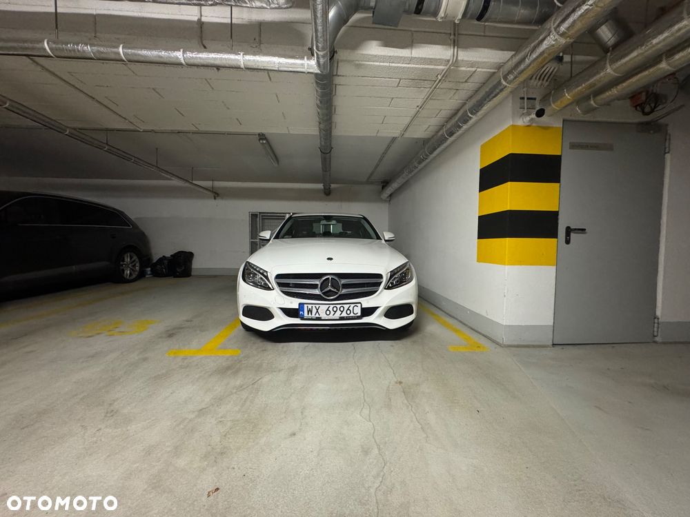 Mercedes-Benz Klasa C 180 9G-TRONIC - 38