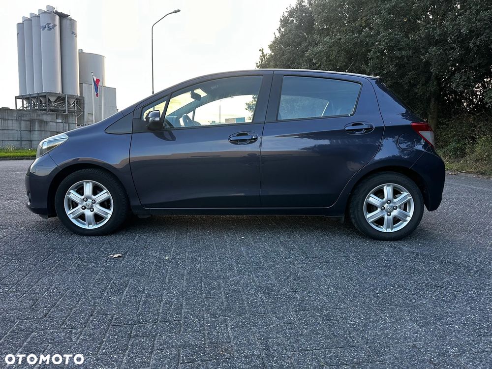 Toyota Yaris - 3
