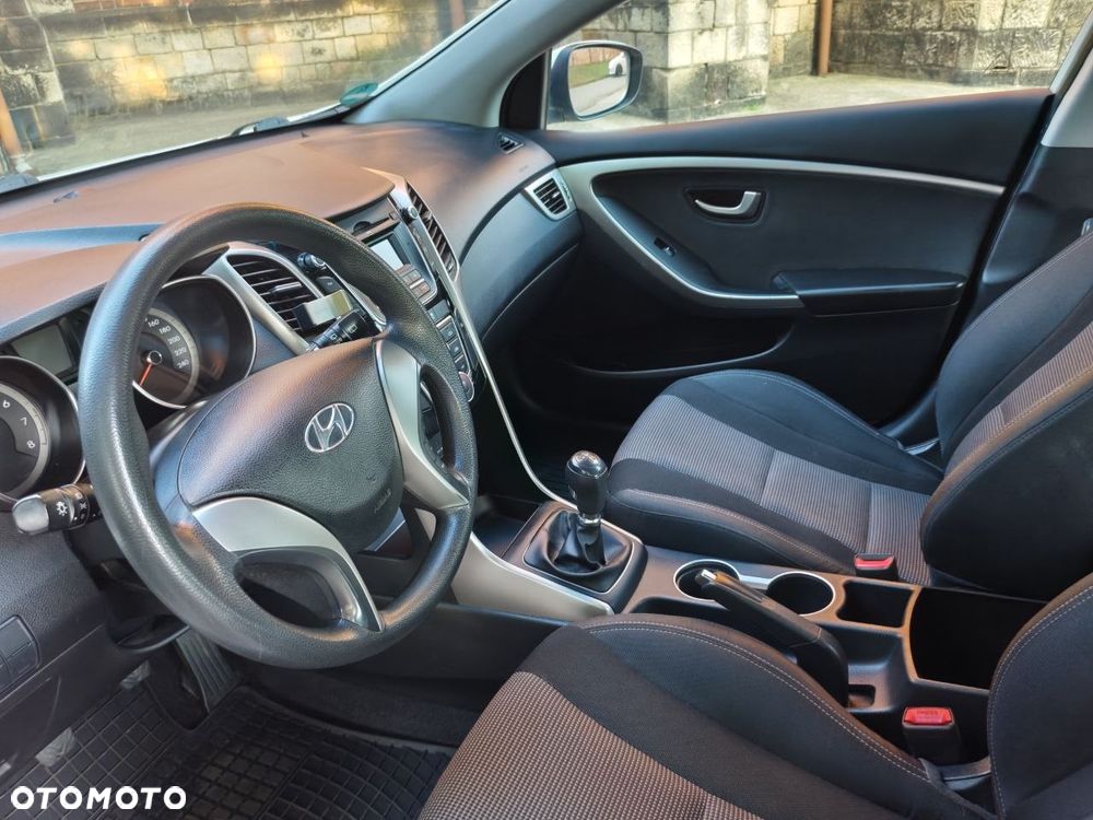 Hyundai i30 blue 1.4 Style - 35