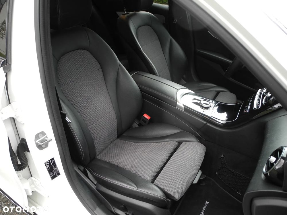 Mercedes-Benz Klasa C 220 d 4MATIC 9G-TRONIC - 18