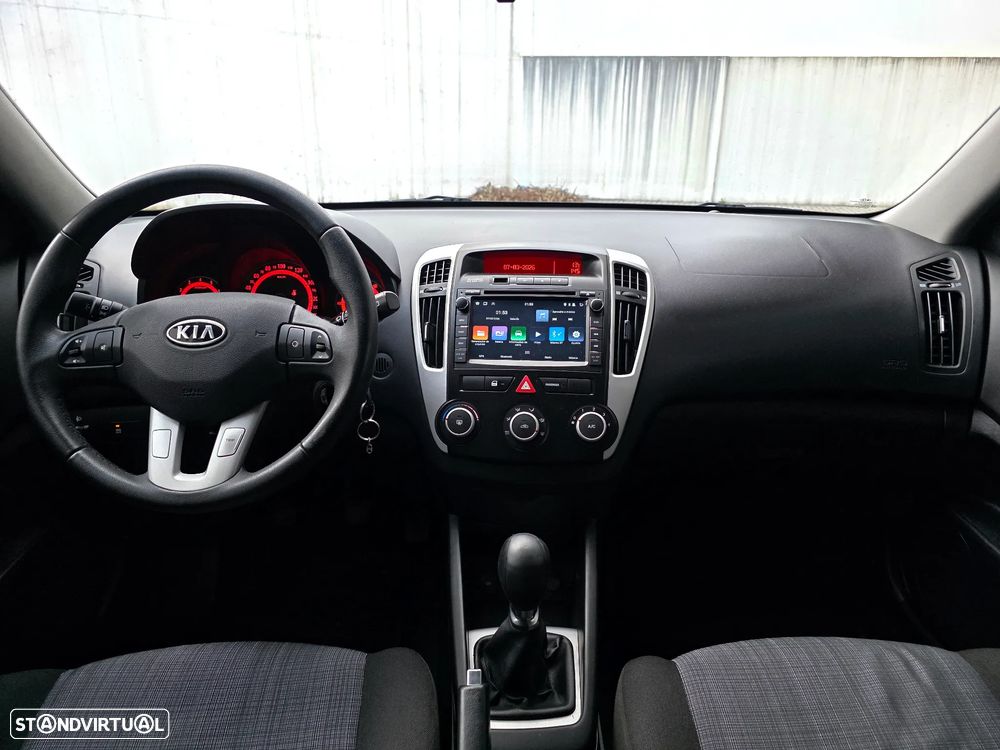 Kia Ceed SW 1.4 CVVT LX ISG - 36