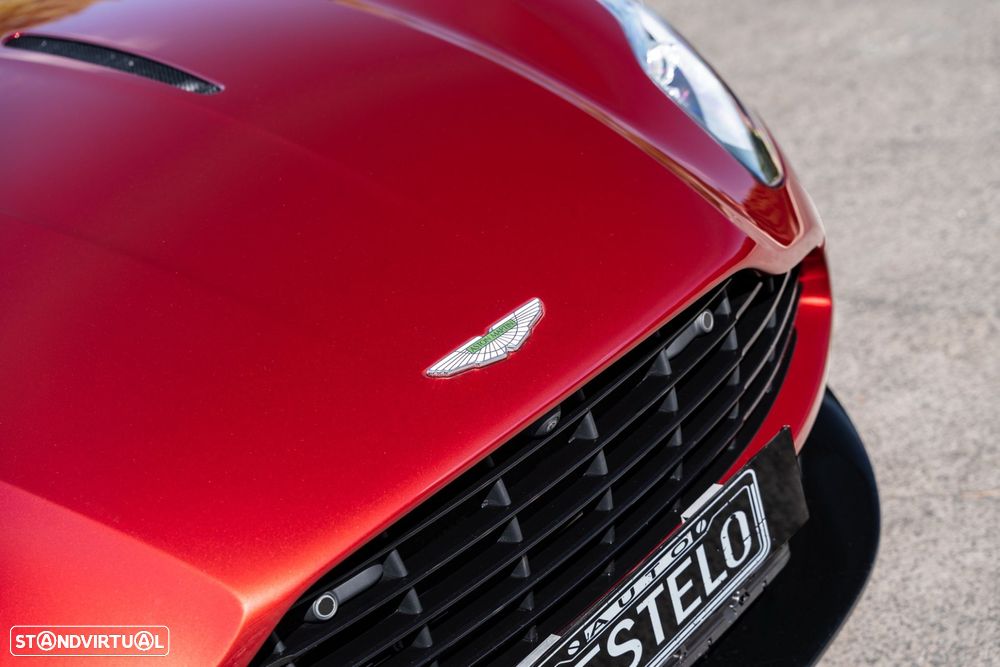 Aston Martin DB11 Coupé V12 AMR - 7