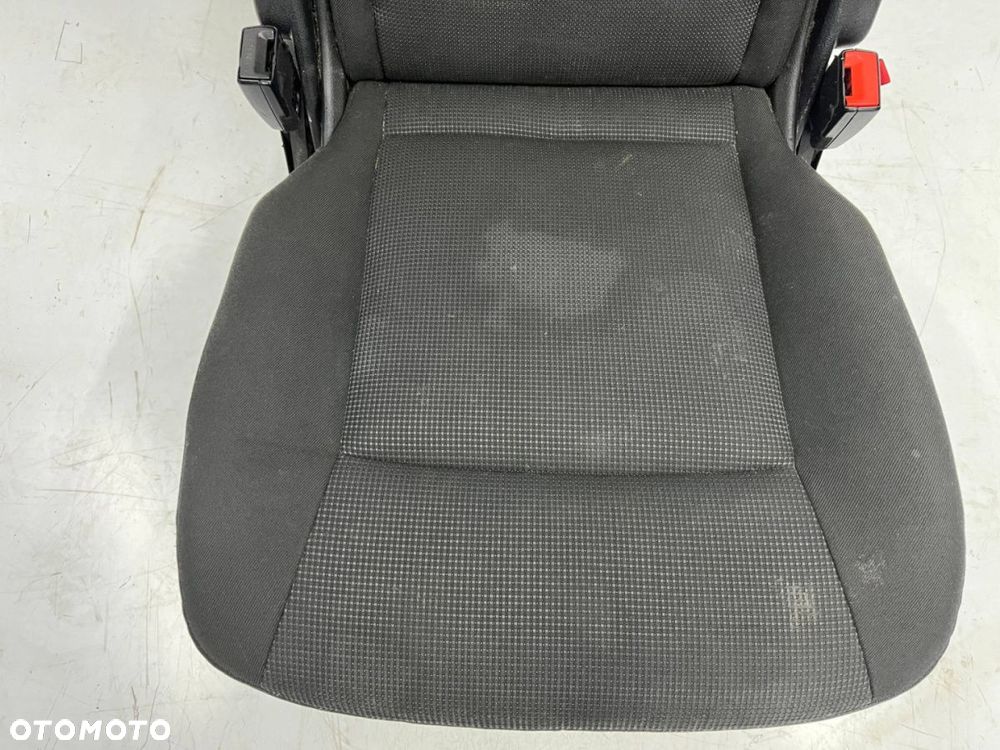 Fotele Ford S-Max I MK1 06-14r. tylny środkowy 2 rząd kanapa 7 osobowy - 4