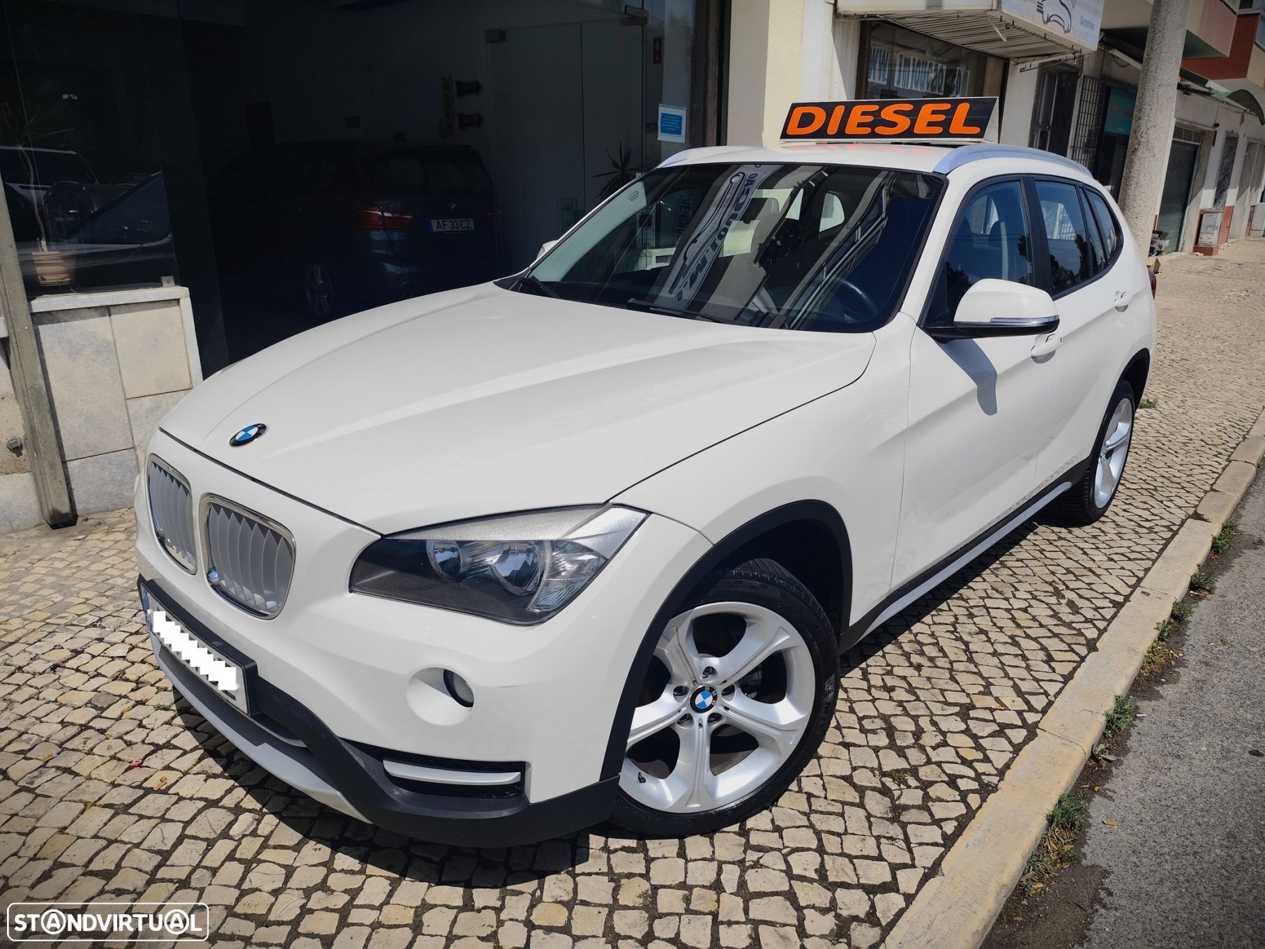 BMW X1 18 d sDrive - 1