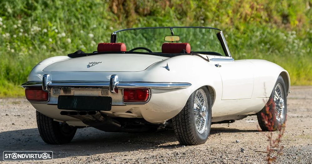 Jaguar E-Type - 7