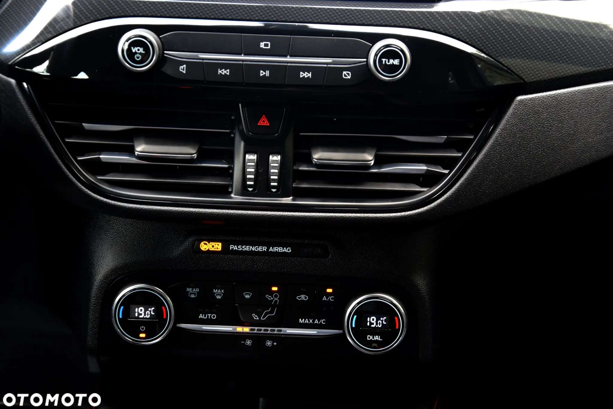 Ford Kuga 2.5P PHEV FWD ST-Line X - 21