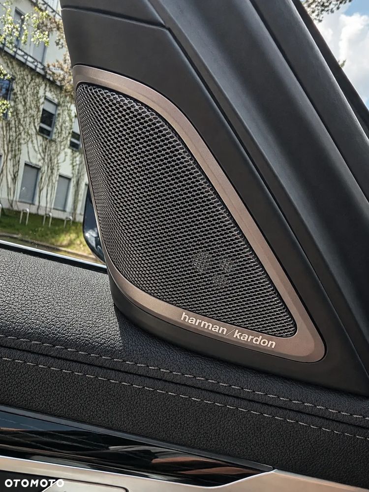 BMW Seria 7 740i - 21